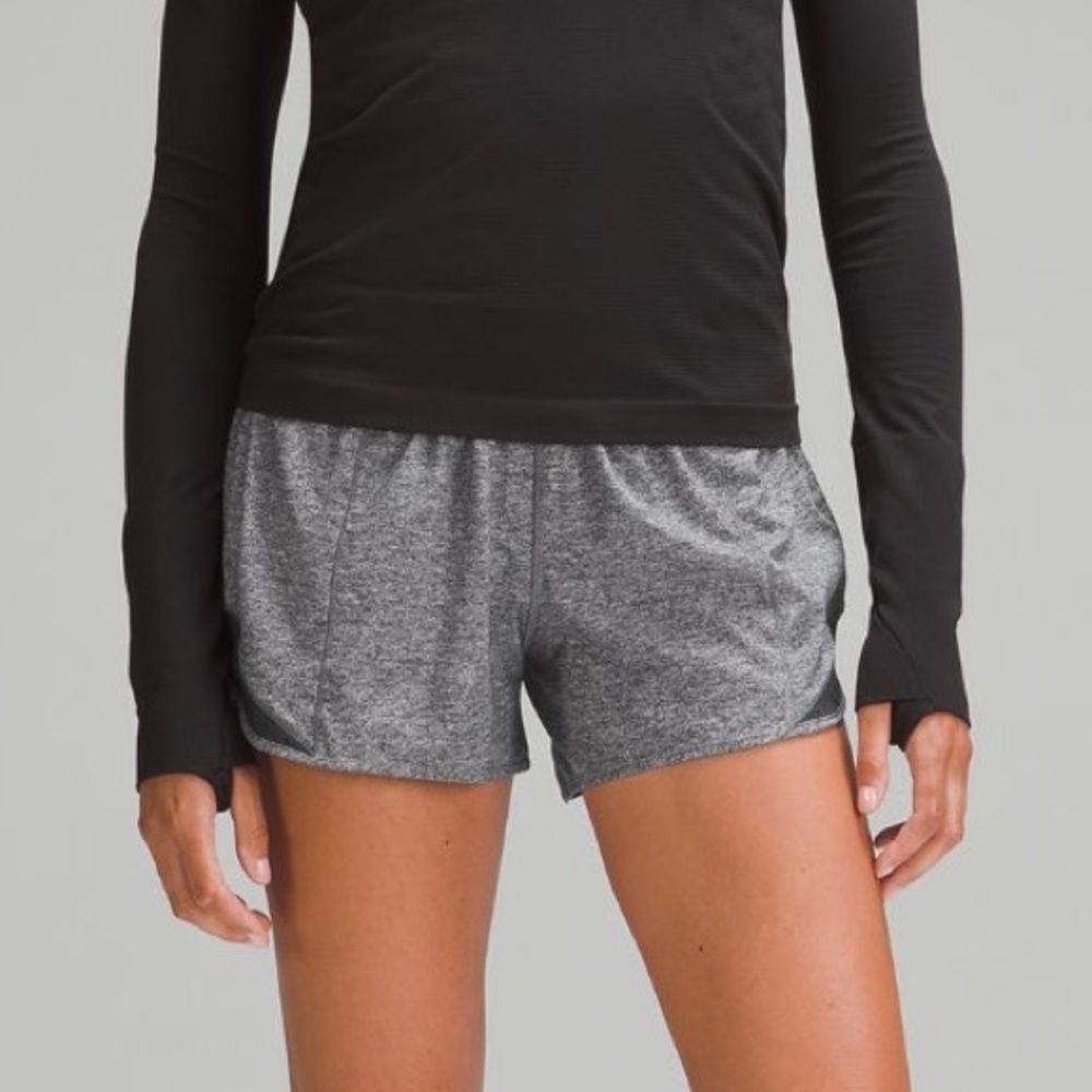 Lululemon Hotty Hot Gray Lined Shorts II 2.5” Size 4 Heather Lux Multi Black NWO - Picture 11 of 15